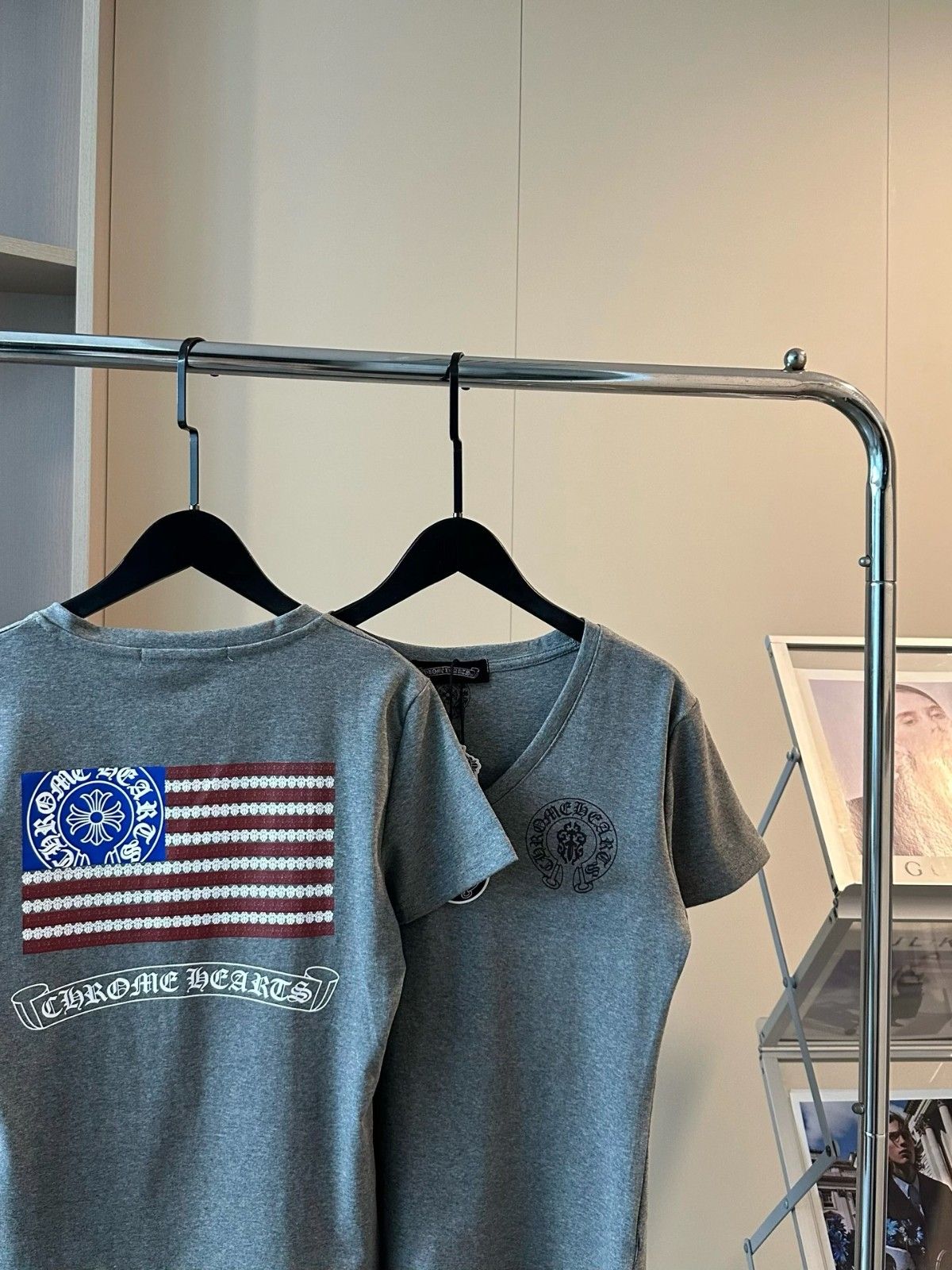 クロムハーツ Vネックスリム半袖Tシャツ レディース オシャレ A30656