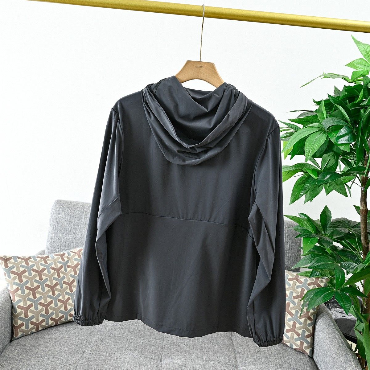モンクレール ジャケット 日焼け防止服 フード付き 薄い生地 A30655