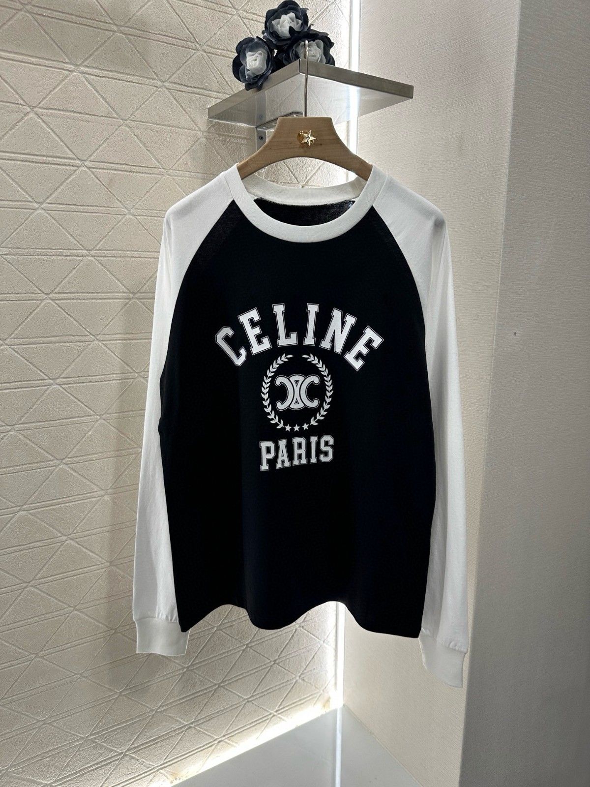 セリーヌ 長袖Tシャツ プリント レディース オシャレ A30683