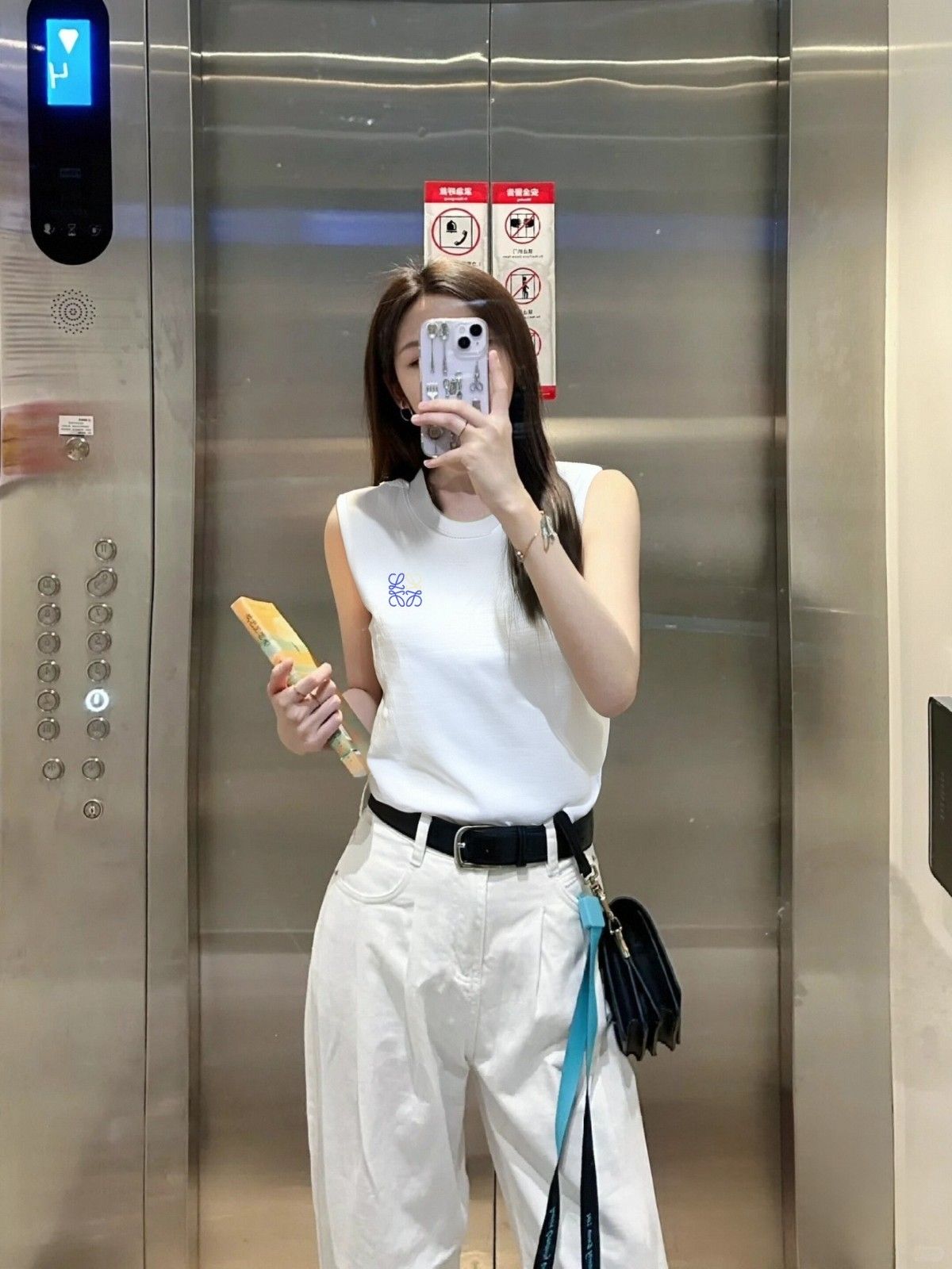 ロエベ ベスト コットン 男女向け カジュアル A30680