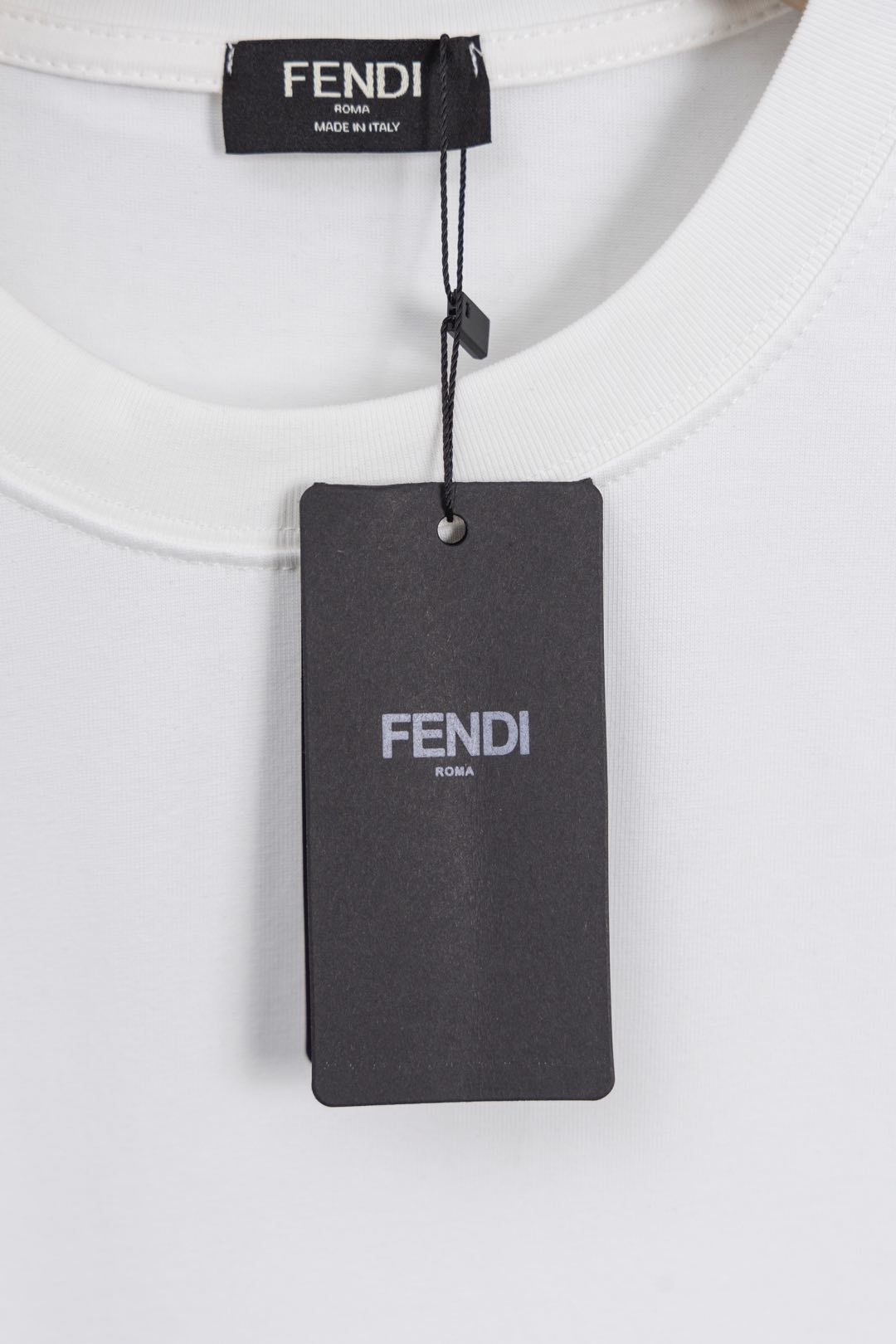 フェンディ 半袖Tシャツ FFロゴ メンズ レディース A30700