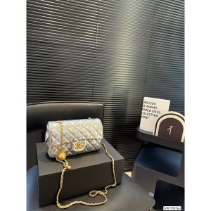 シャネル ショルダーバッグ 可愛い 人気 A30699