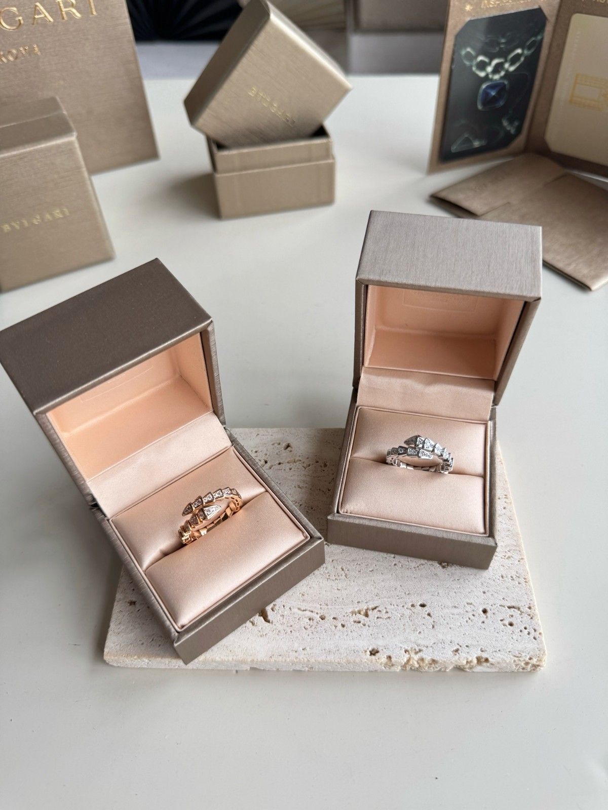 ブルガリ SERPENTI VIPER リング フルダイヤモンド スネーク A30689