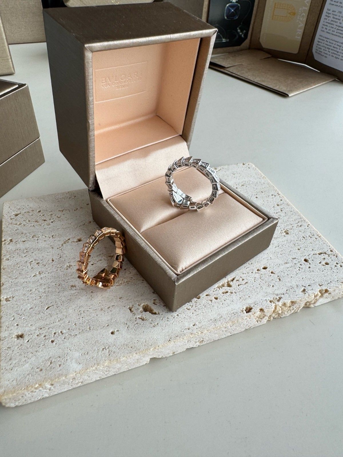 ブルガリ SERPENTI VIPER リング フルダイヤモンド スネーク A30689