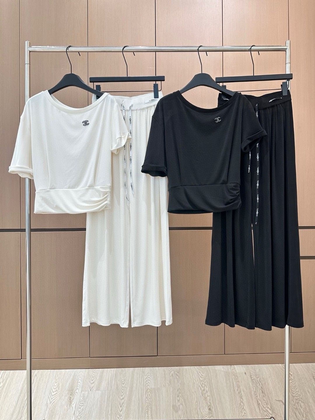 シャネル 上下セット 刺繍入り半袖トップスゴムウエストパンツ オシャレ A30712