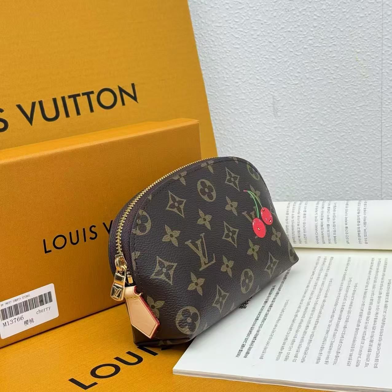 ルイヴィトン 化粧ポーチ チェリ POCHETTE COSMÉTIQUE LD 可愛い A30726