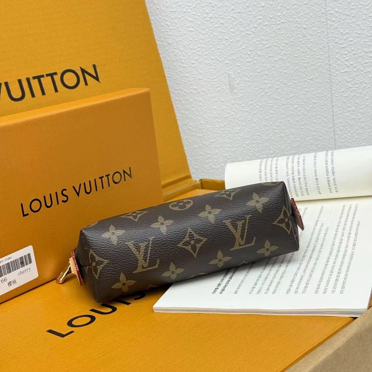 ルイヴィトン 化粧ポーチ チェリ POCHETTE COSMÉTIQUE LD 可愛い A30726