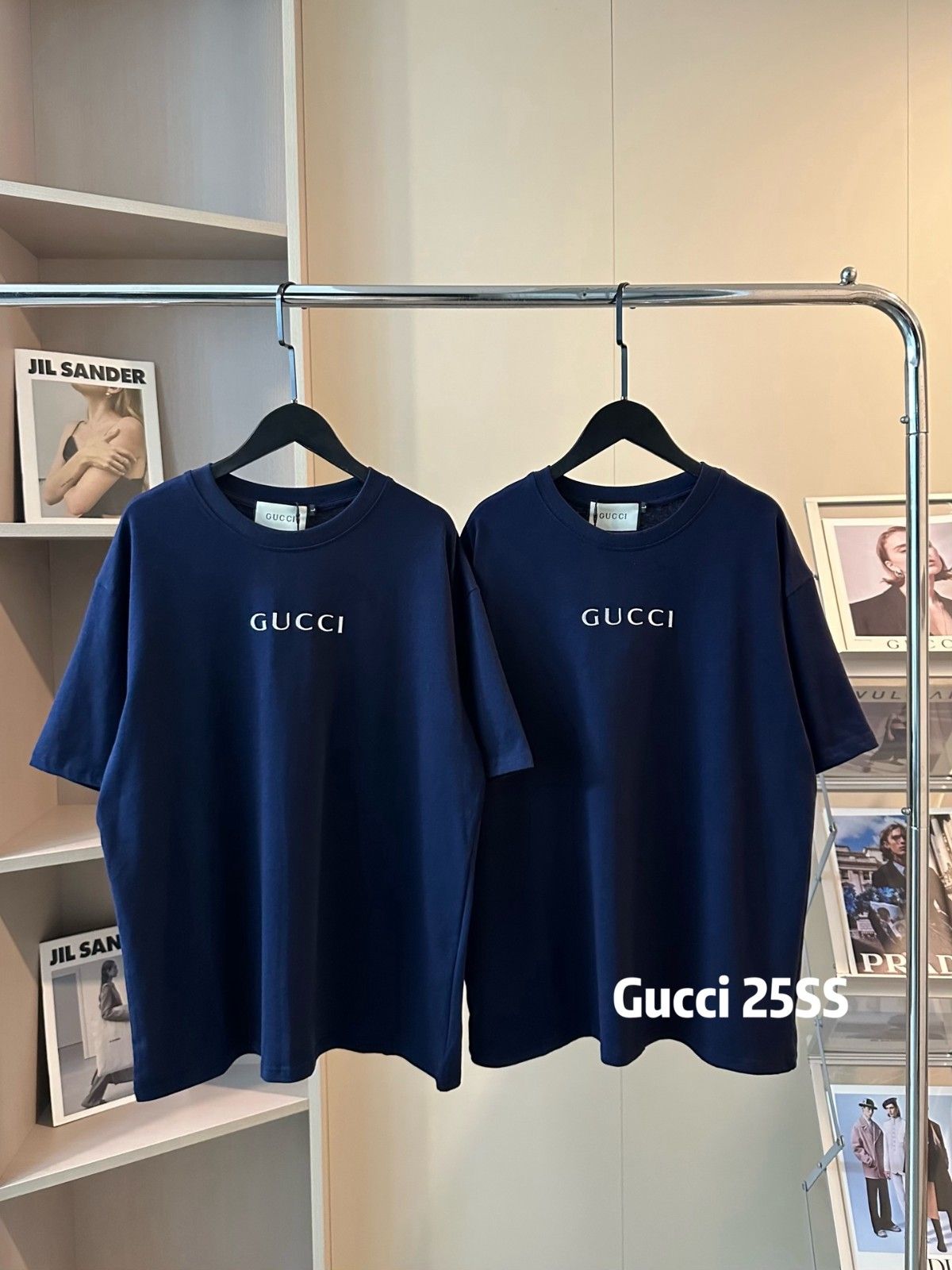 グッチ 半袖tシャツ 刺繍ロゴ 高級感 ネービー A30733