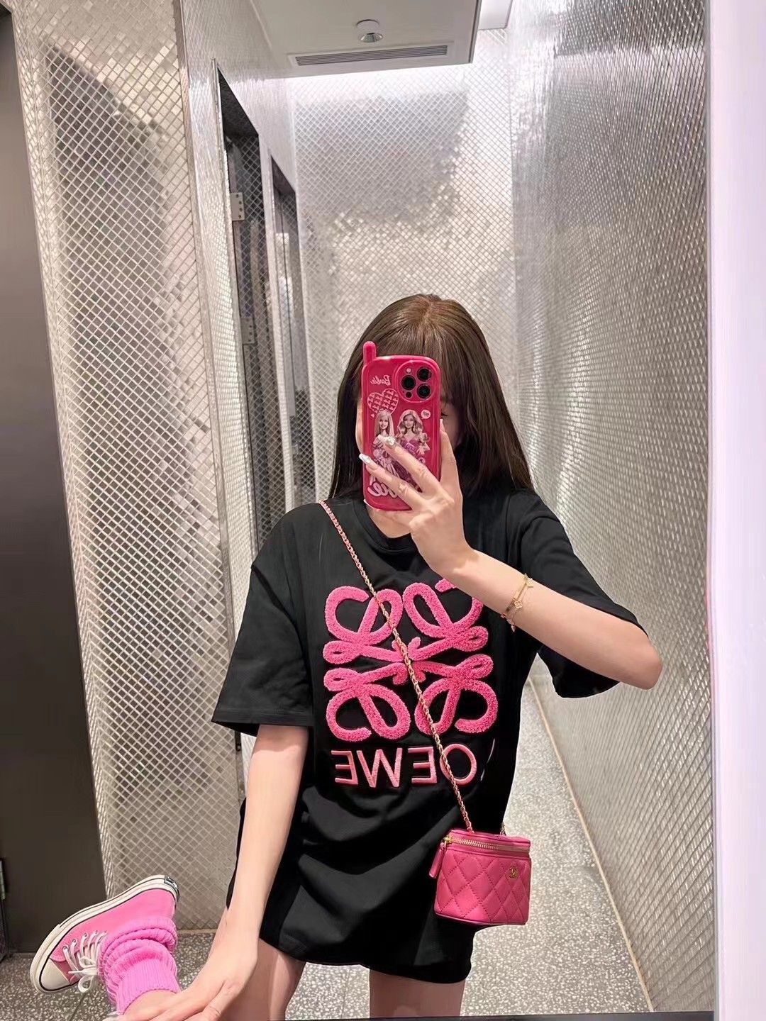 ロエベ 半袖Tシャツ ピンク文字 刺繍 可愛い A30730
