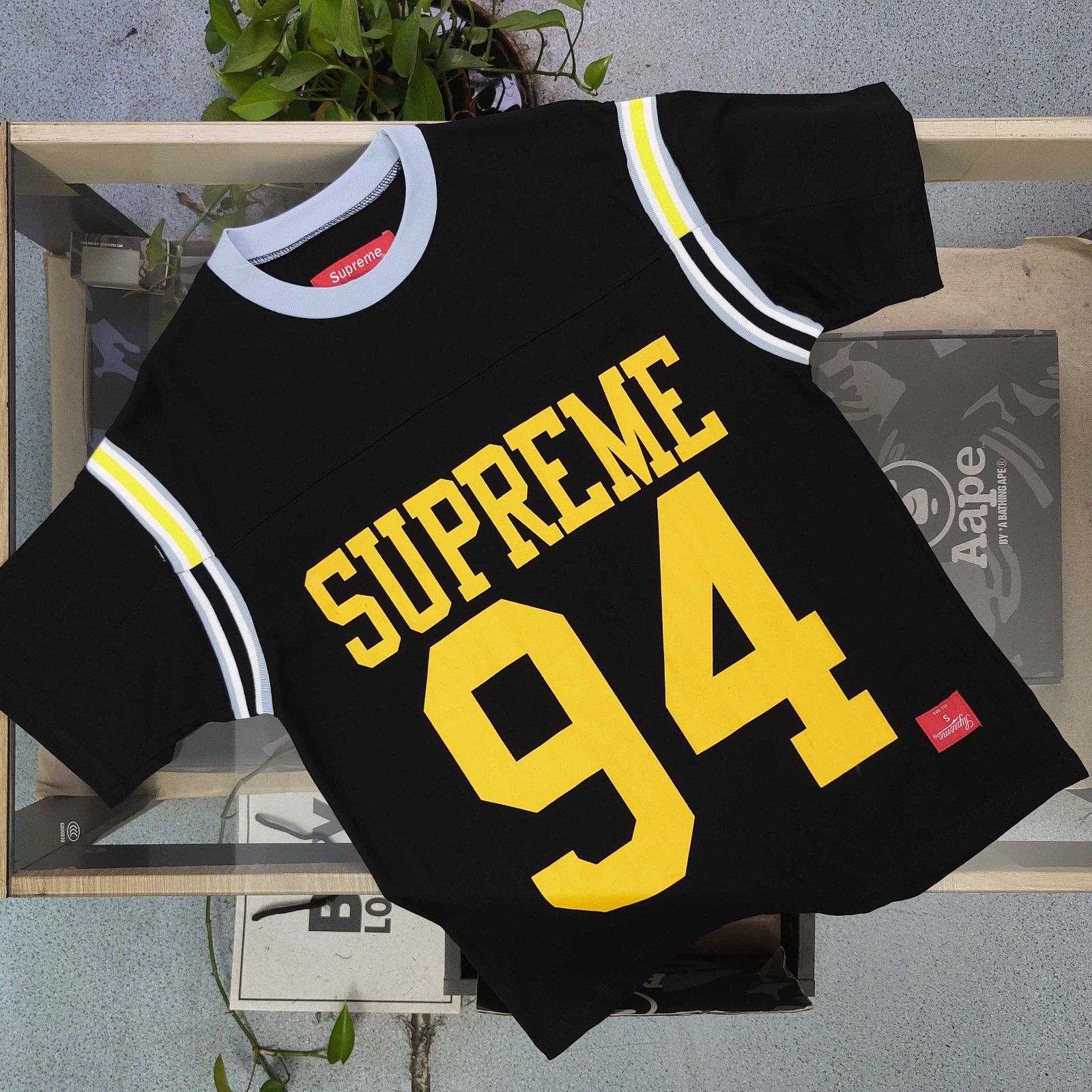 Supreme Weeki8 Split S/S Football Top 半袖Tシャツ 高品質 A30740