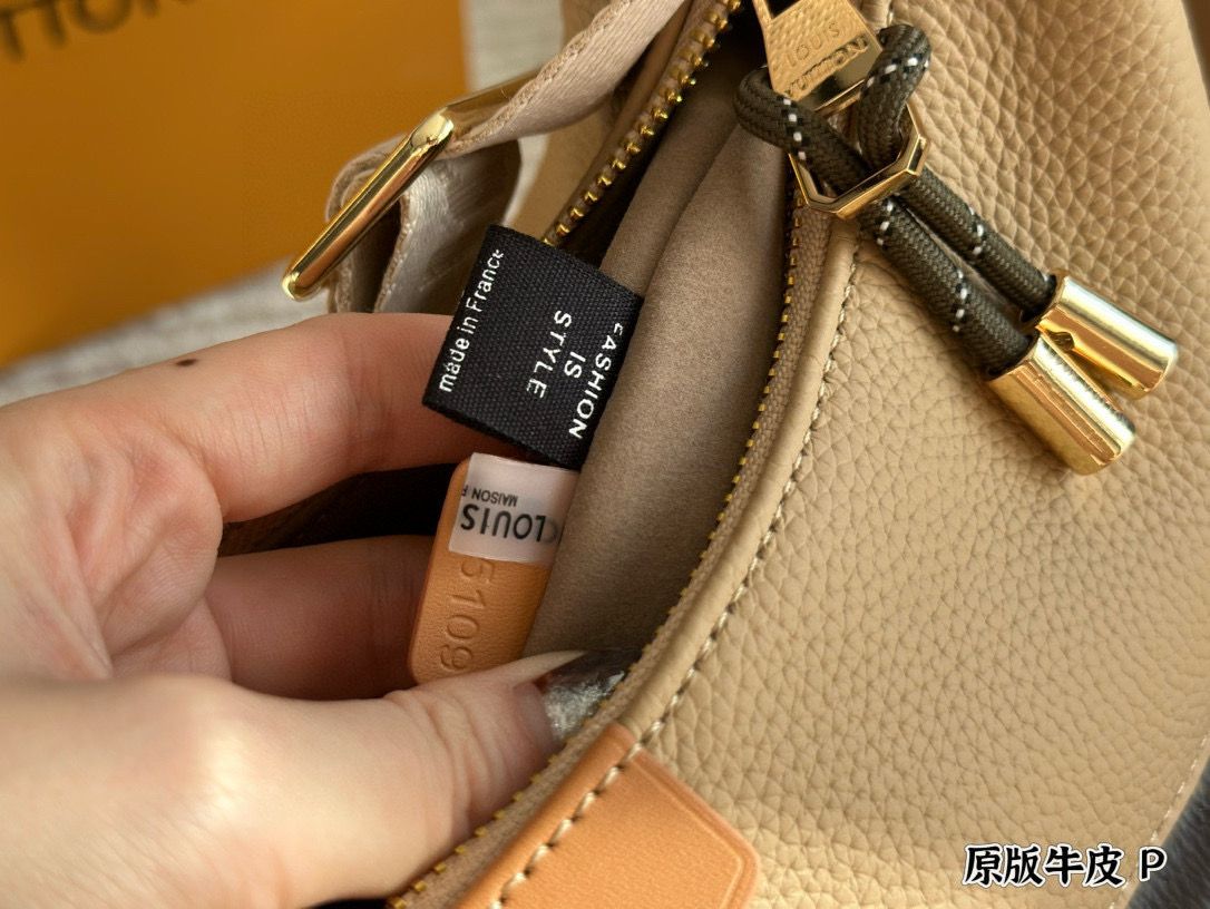 ルイヴィトン ホーボーバッグ 高品質 レザー A30749