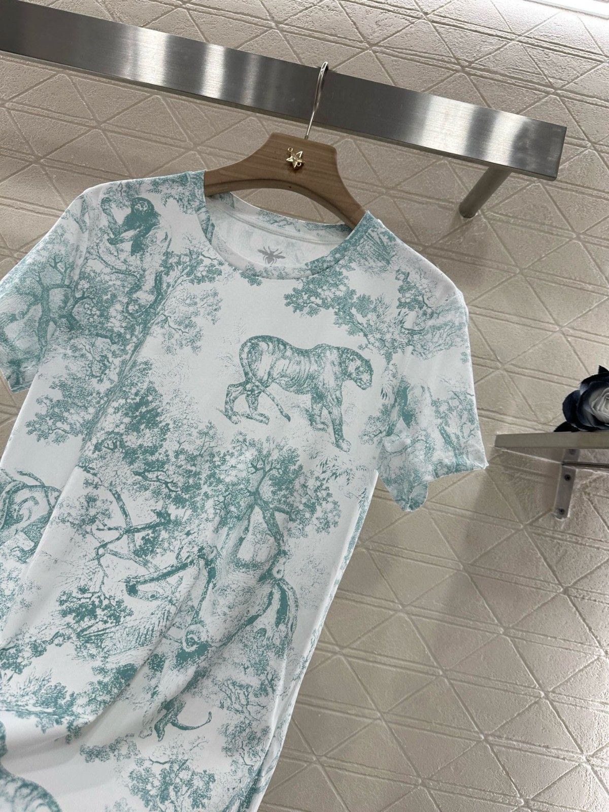 ディオール 半袖Tシャツ プリント コットン レディース向け A30745
