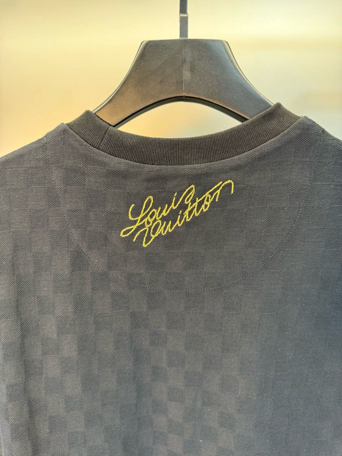 ルイヴィトン 半袖Tシャツ バッジジャカード 高品質 A30756