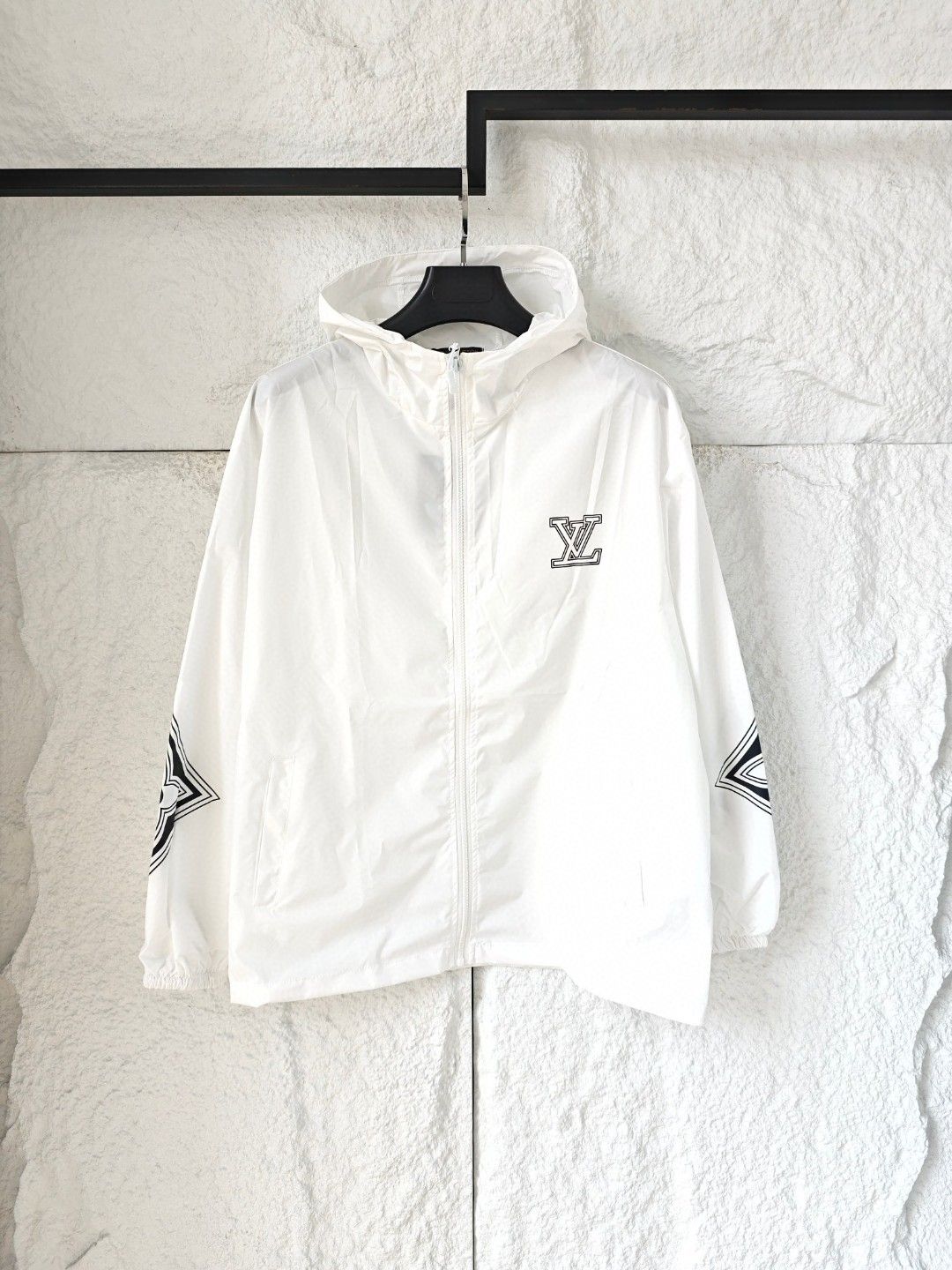 ルイヴィトン ジャケット 軽量 日焼け止め メンズ レディース A30771