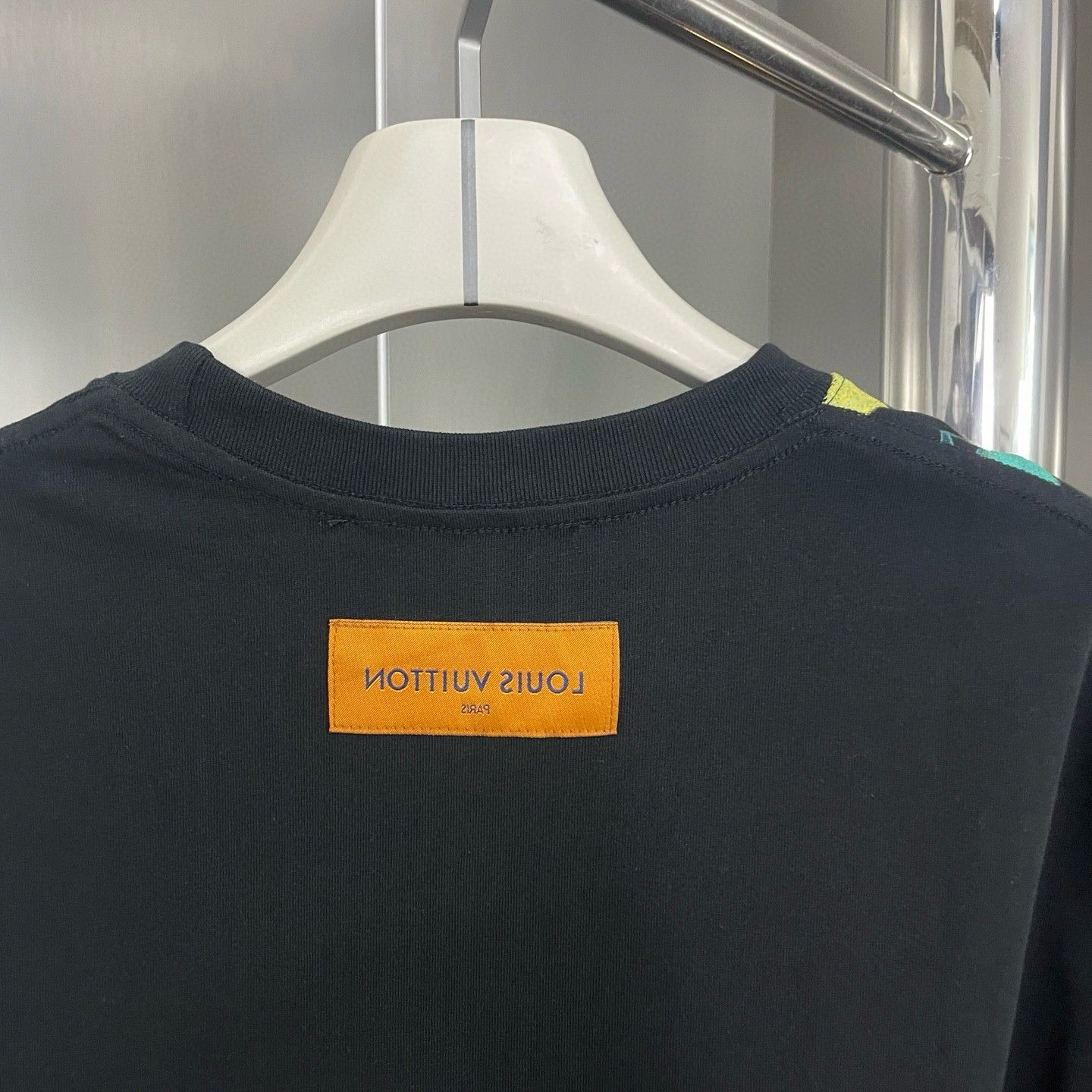 ルイヴィトン 半袖Tシャツ プリント 高品質 コットン A30769