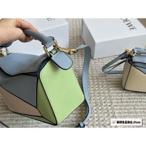 ロエベ Puzzle Edge ショルダーバッグ レザー 高級感 A30787