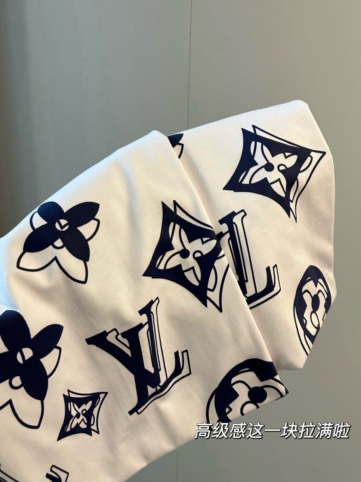 ルイヴィトン 半袖tシャツ コットン オシャレ A30788