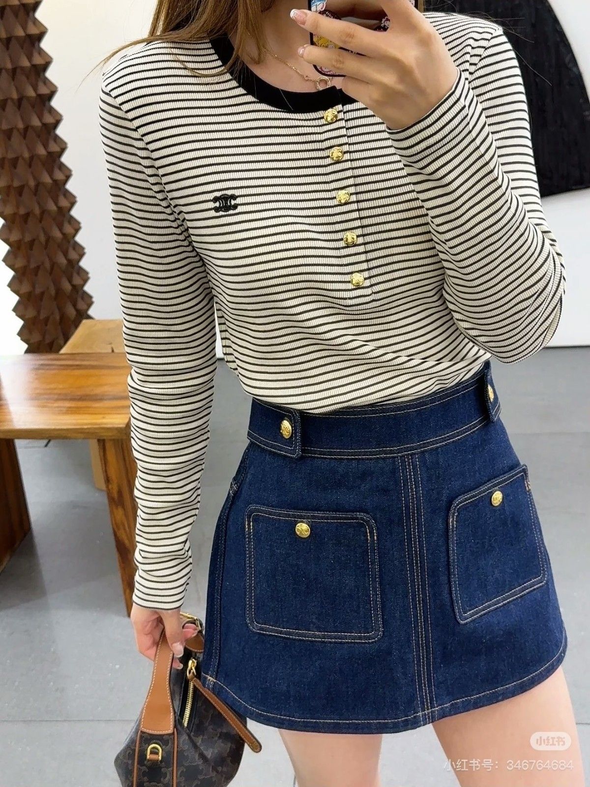 セリーヌ 長袖 ロンT 刺繍ロゴ レディース オシャレ A30789