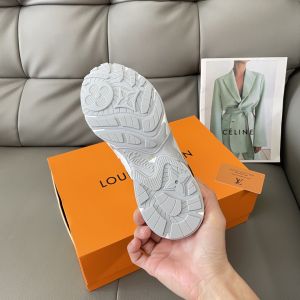 ルイヴィトン スニーカー レディース向け ファション A30836