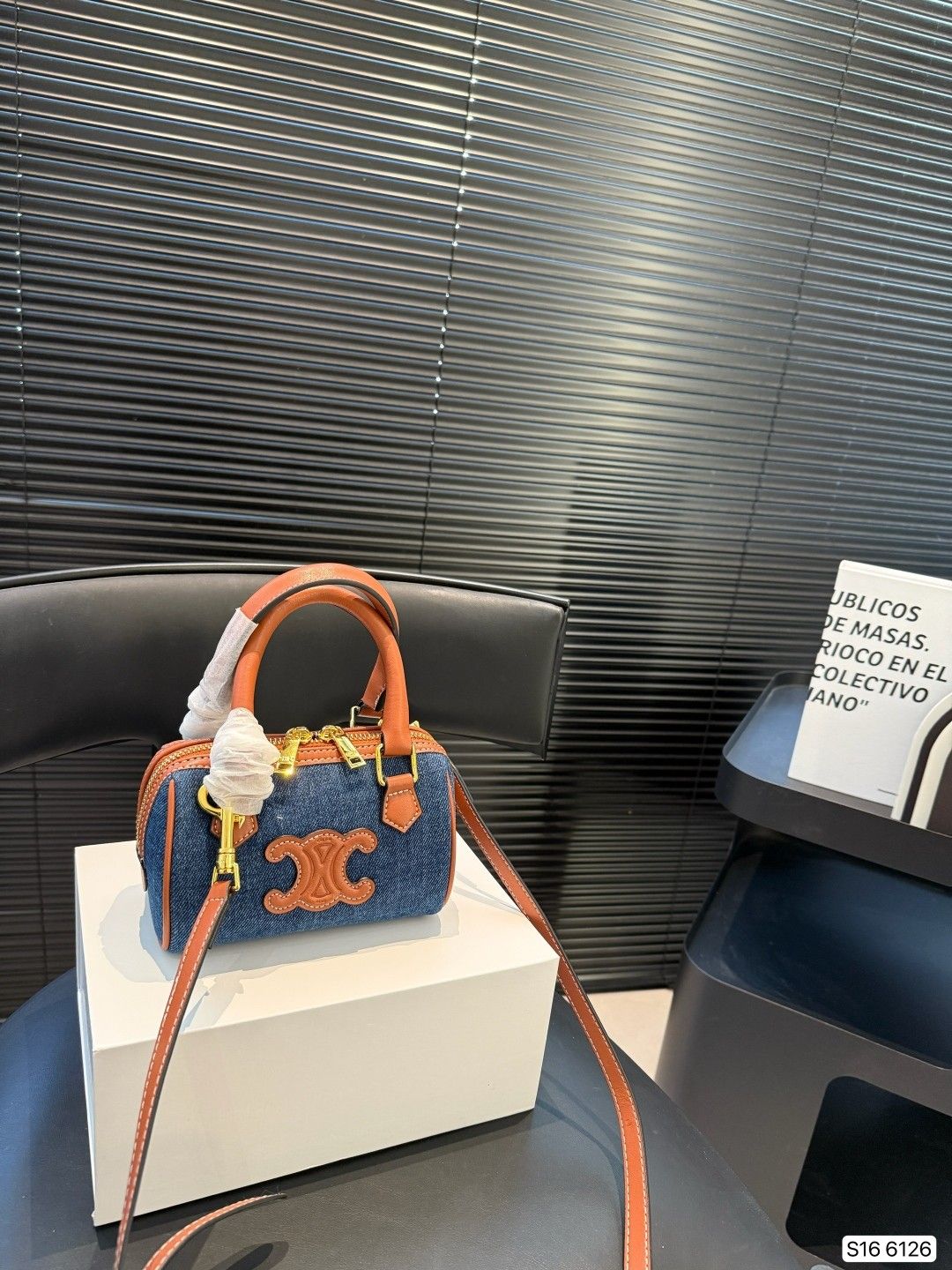 セリーヌ ショルダーバッグ 可愛い レディース A30833