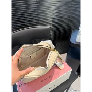 グッチ カメラバッグ ショルダーバッグ 高品質 A30846
