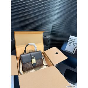 ルイヴィトン ショルダーバッグ ハンドバッグ 日常 A30845