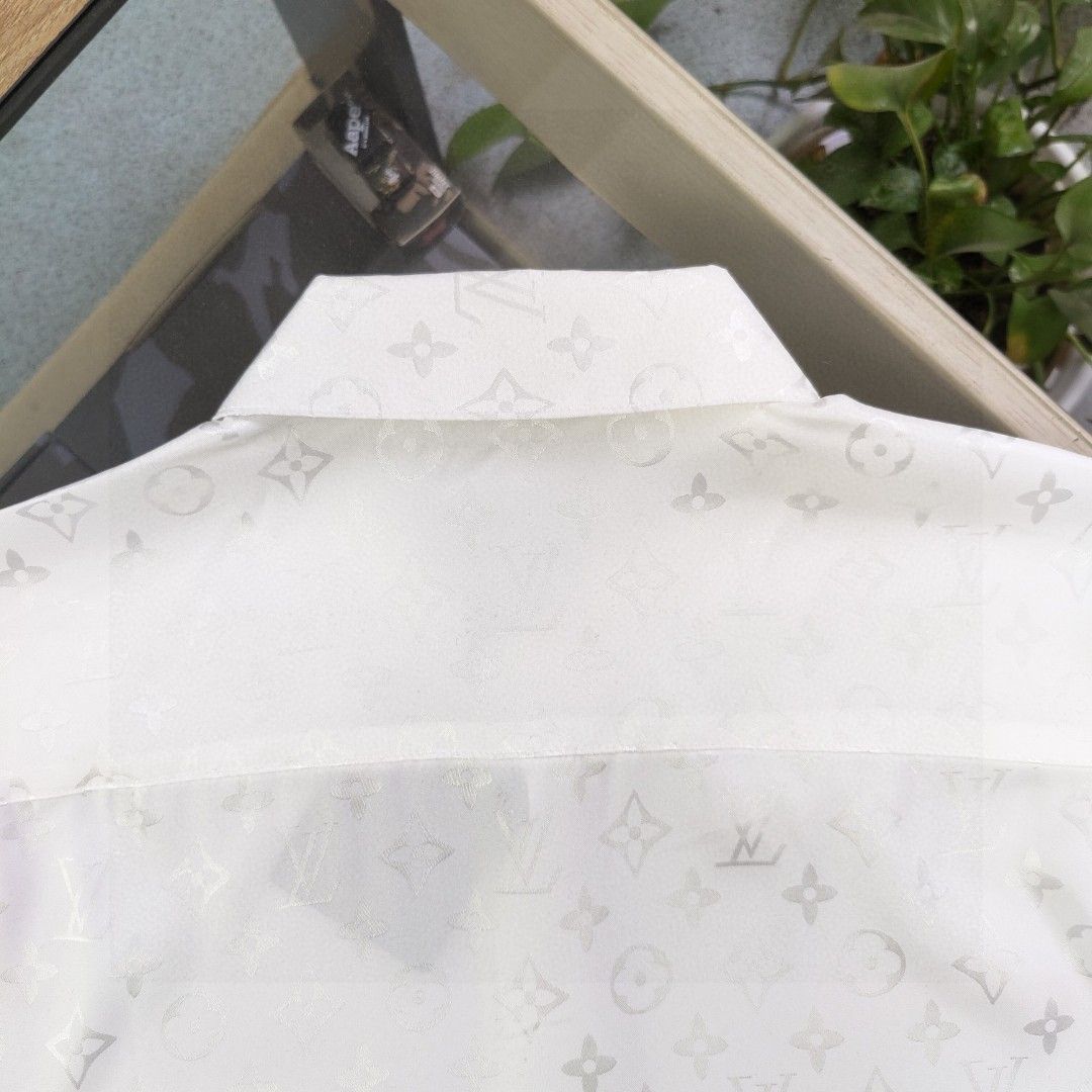 ルイヴィトン 長袖シャツ 総柄 プリント ファション A30839