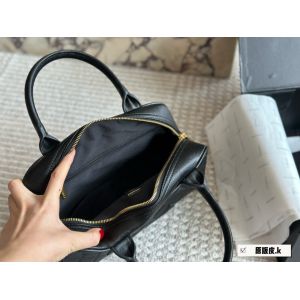 シャネル vintage Chanel  ハンドバッグ レザー オシャレ A30852