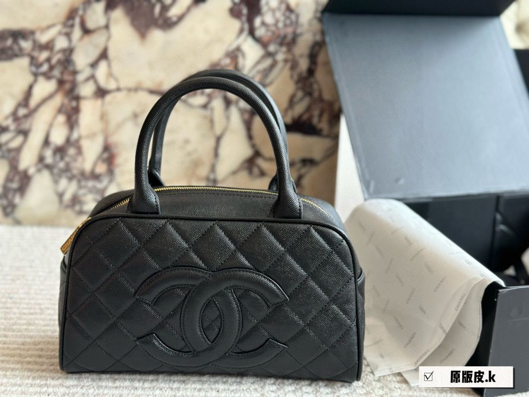 シャネル vintage Chanel  ハンドバッグ レザー オシャレ A30852