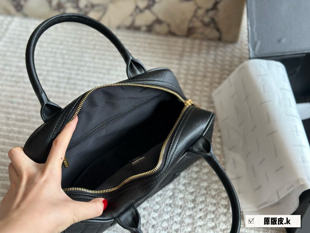 シャネル vintage Chanel  ハンドバッグ レザー オシャレ A30852