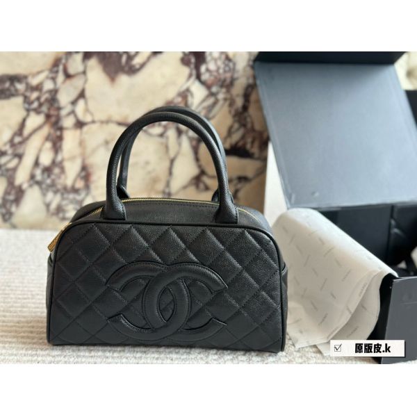 シャネル vintage Chanel  ハンドバッグ レザー オシャレ A30852