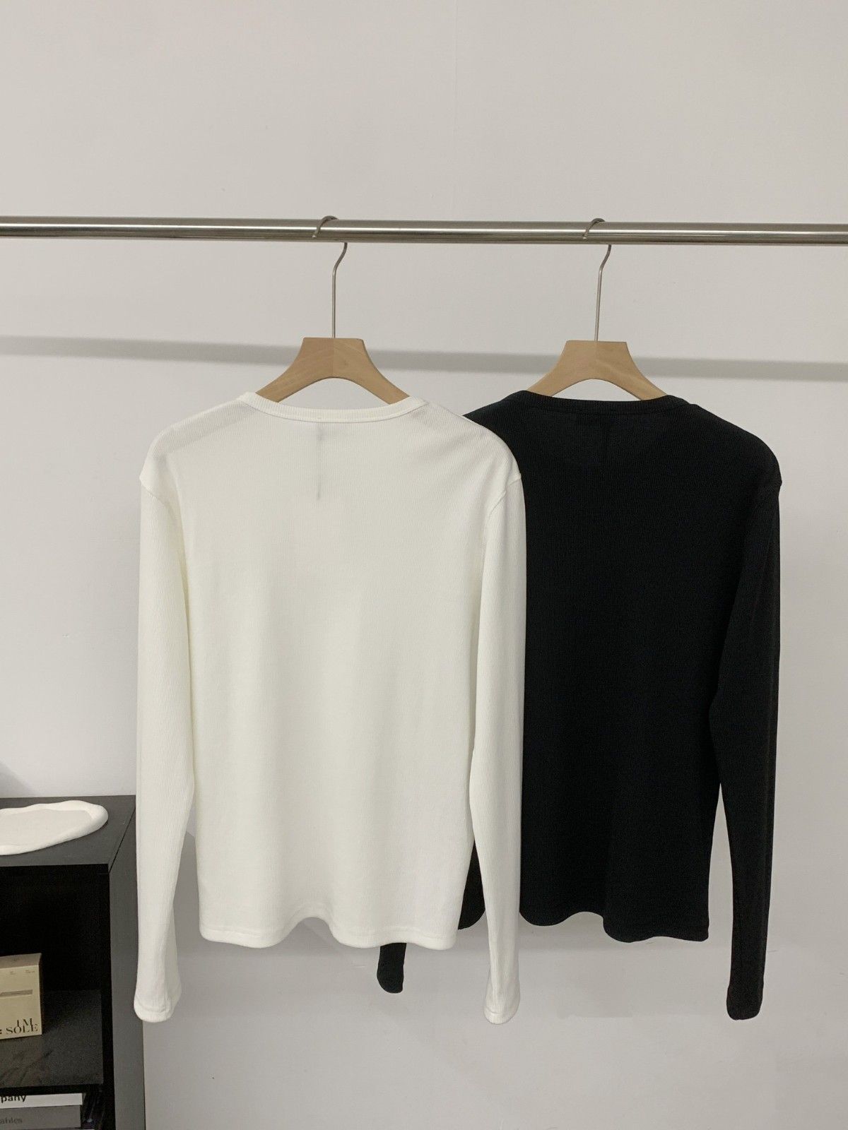 セリーヌ 長袖Tシャツ ロンT 刺繍 男女向け A30848