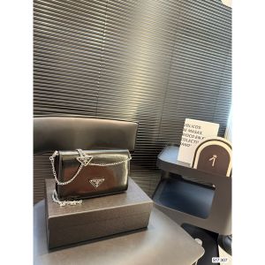 プラダ PRADA-Soft Calf ショルダーバッグ チェーンバッグ A30871