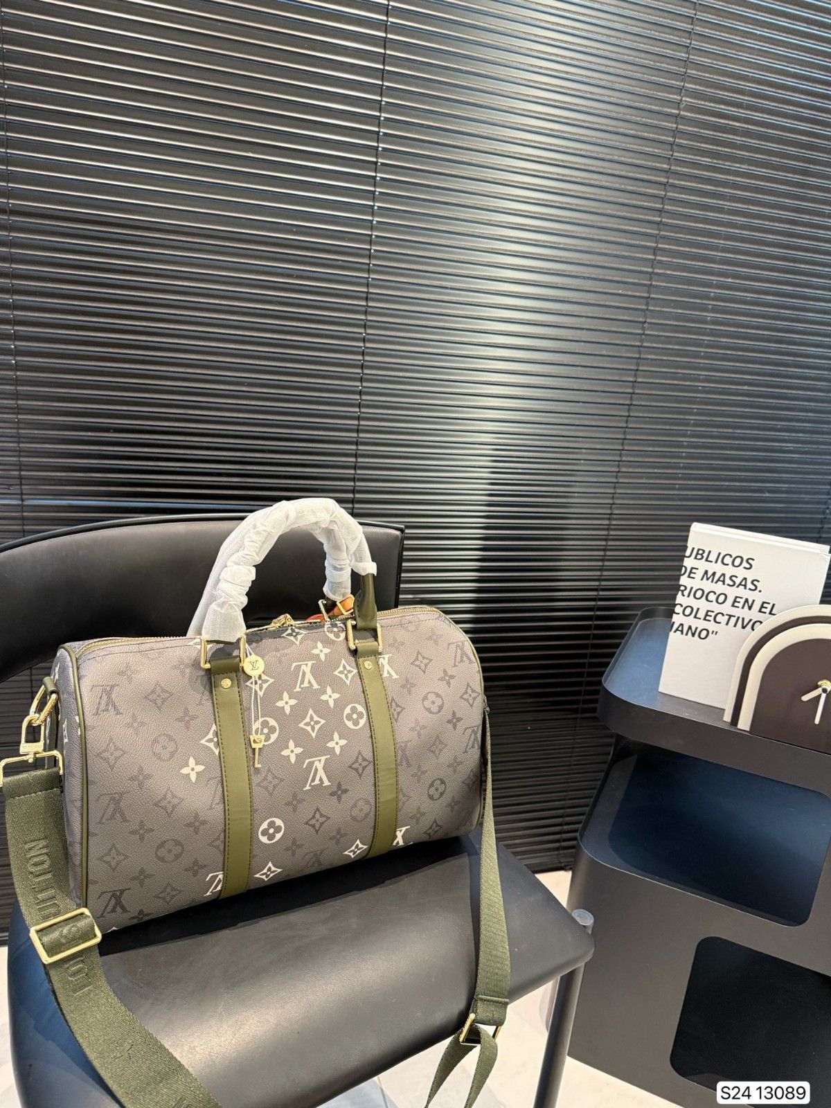 ルイヴィトン ショルダーバッグ 男女向け ファション A30865