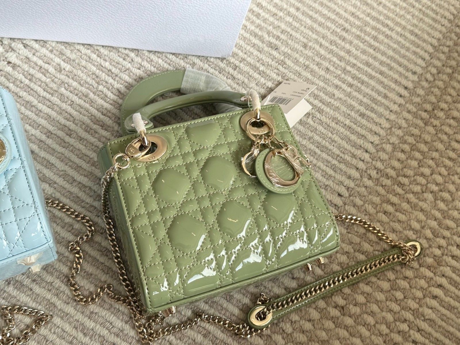 ディオール Lady Dior バッグ ミニ エナメル 可愛い A30877