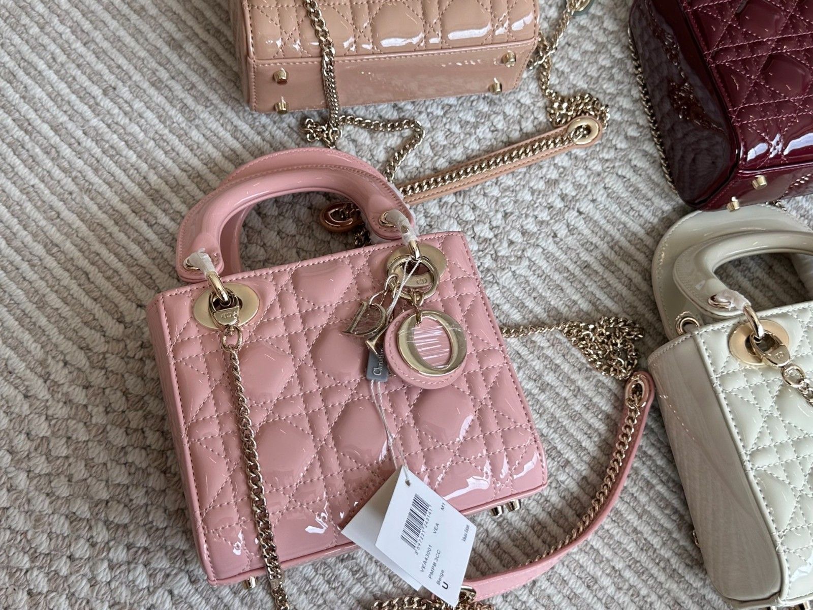 ディオール Lady Dior バッグ ミニ エナメル 可愛い A30877