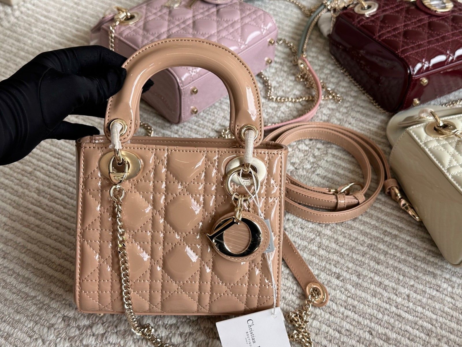 ディオール Lady Dior バッグ ミニ エナメル 可愛い A30877