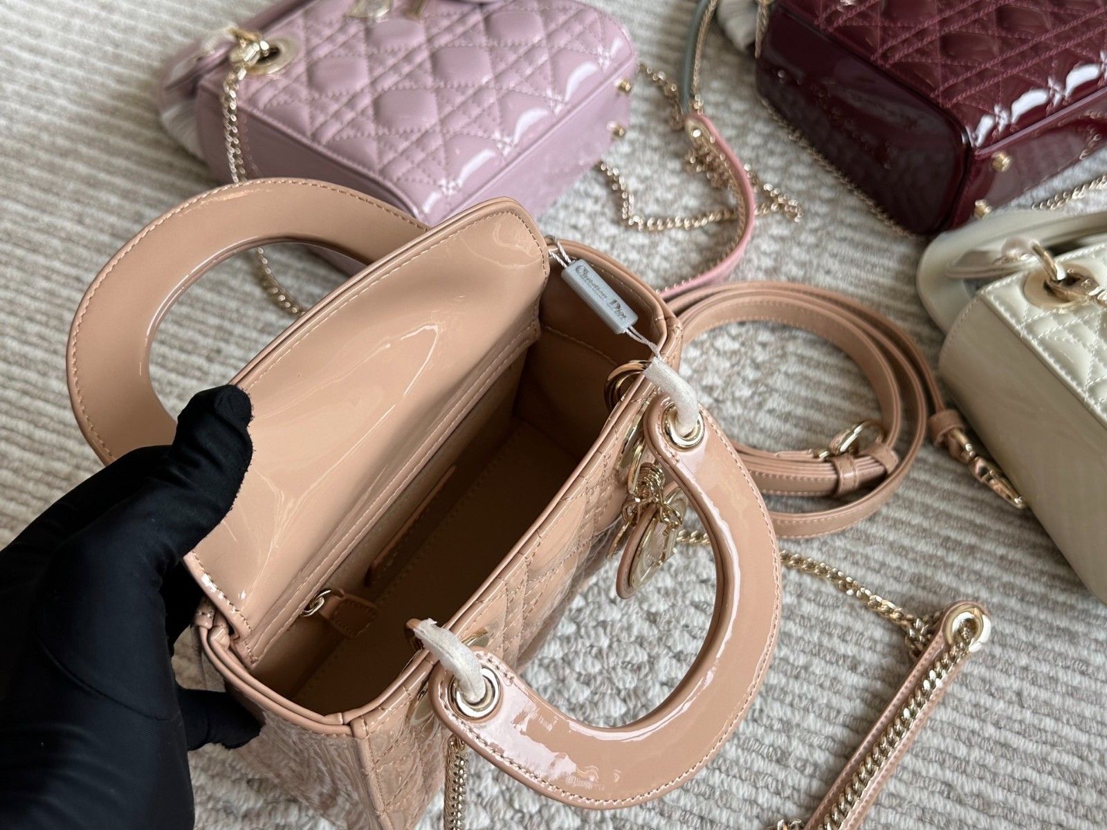 ディオール Lady Dior バッグ ミニ エナメル 可愛い A30877