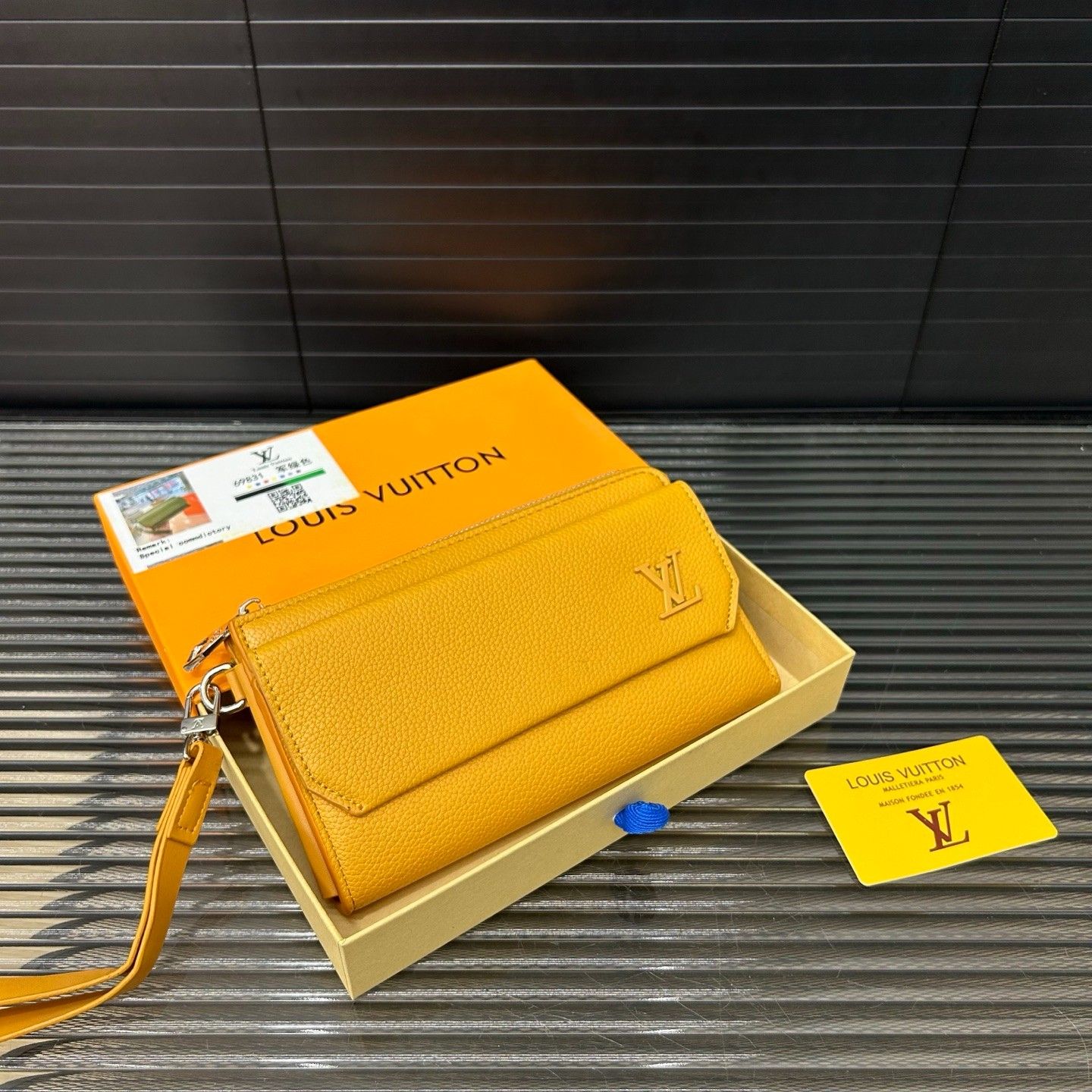 ルイヴィトン 長財布 クラッチバッグ クラシック A30878