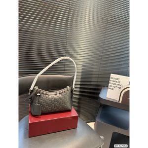 グッチ ホーボーバッグ ミニ 可愛い ファション A30902