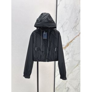 ルイヴィトン フード付きショートジャケット レディース 高級感 A30899