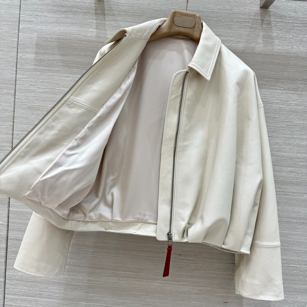 ロエベ ジャケット レザー レディース オシャレ A30897