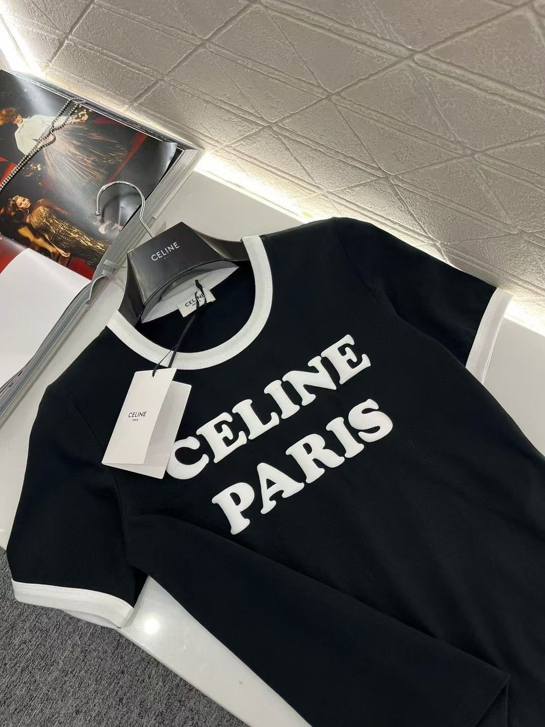セリーヌ 半袖tシャツ プリント レディース向け A30905