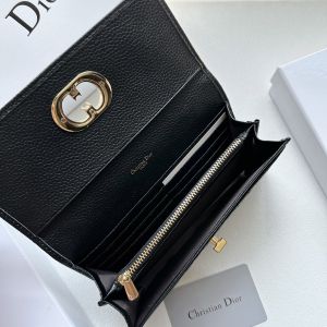 ディオール 長財布 レディース向け クラシック A30917