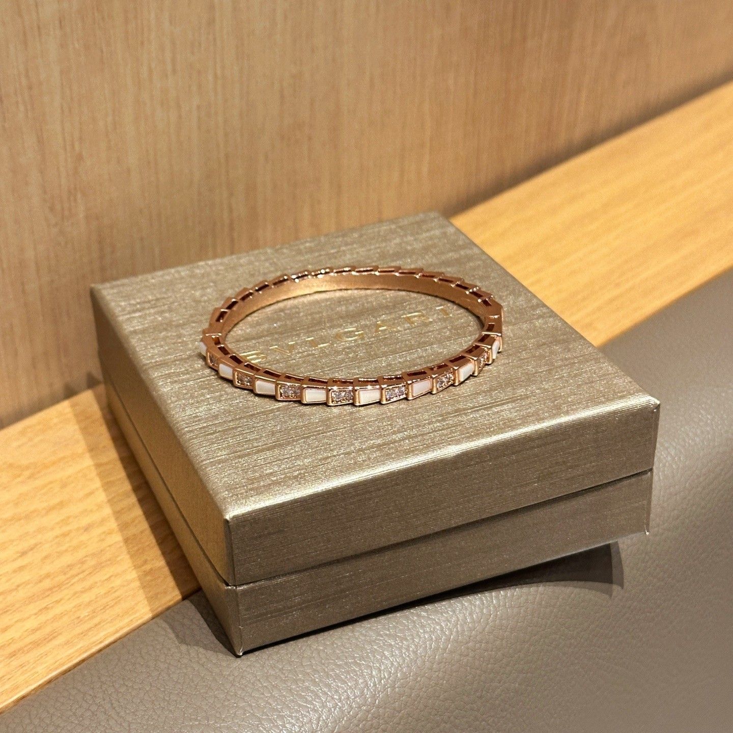 ブルガリ Serpenti ブレスレット レディース オシャレ A30941