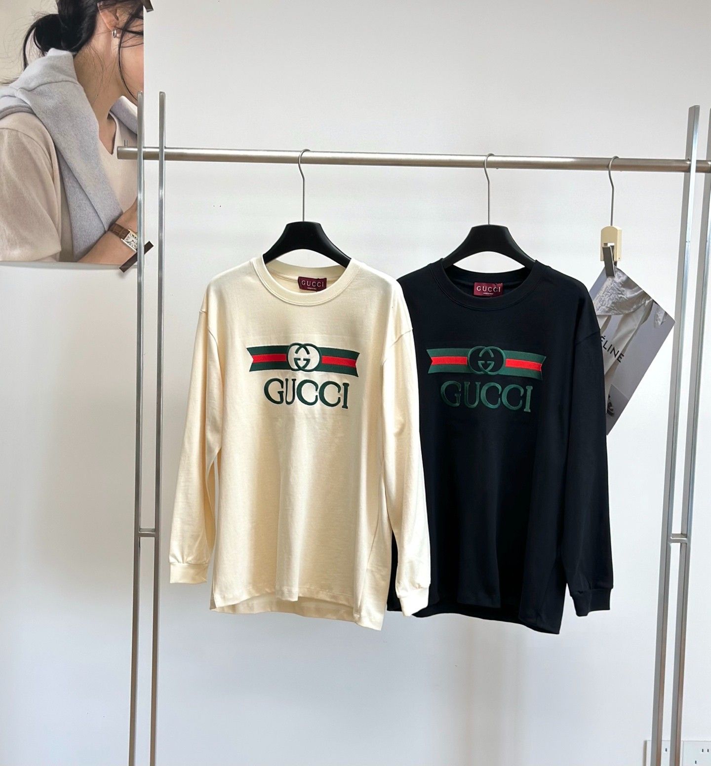グッチ 長袖Tシャツ ラウンドネック カジュアル 男女向け A30939