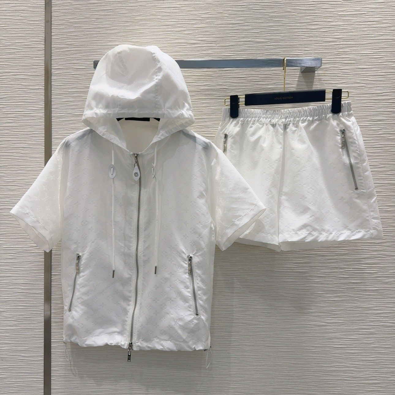 ルイヴィトン 上下セット 半袖 プリント レディース A30966