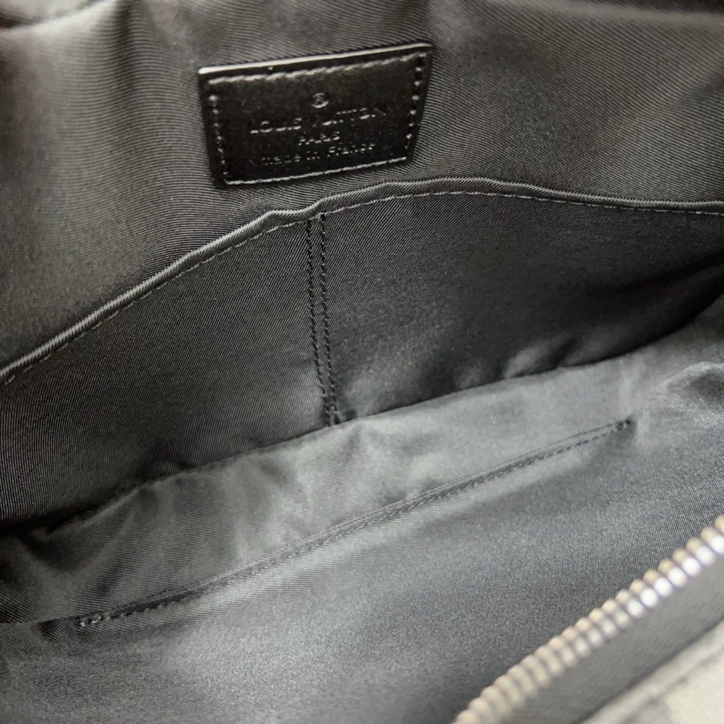 ルイヴィトン LV Alpha ショルダーバッグ クラシック A30958