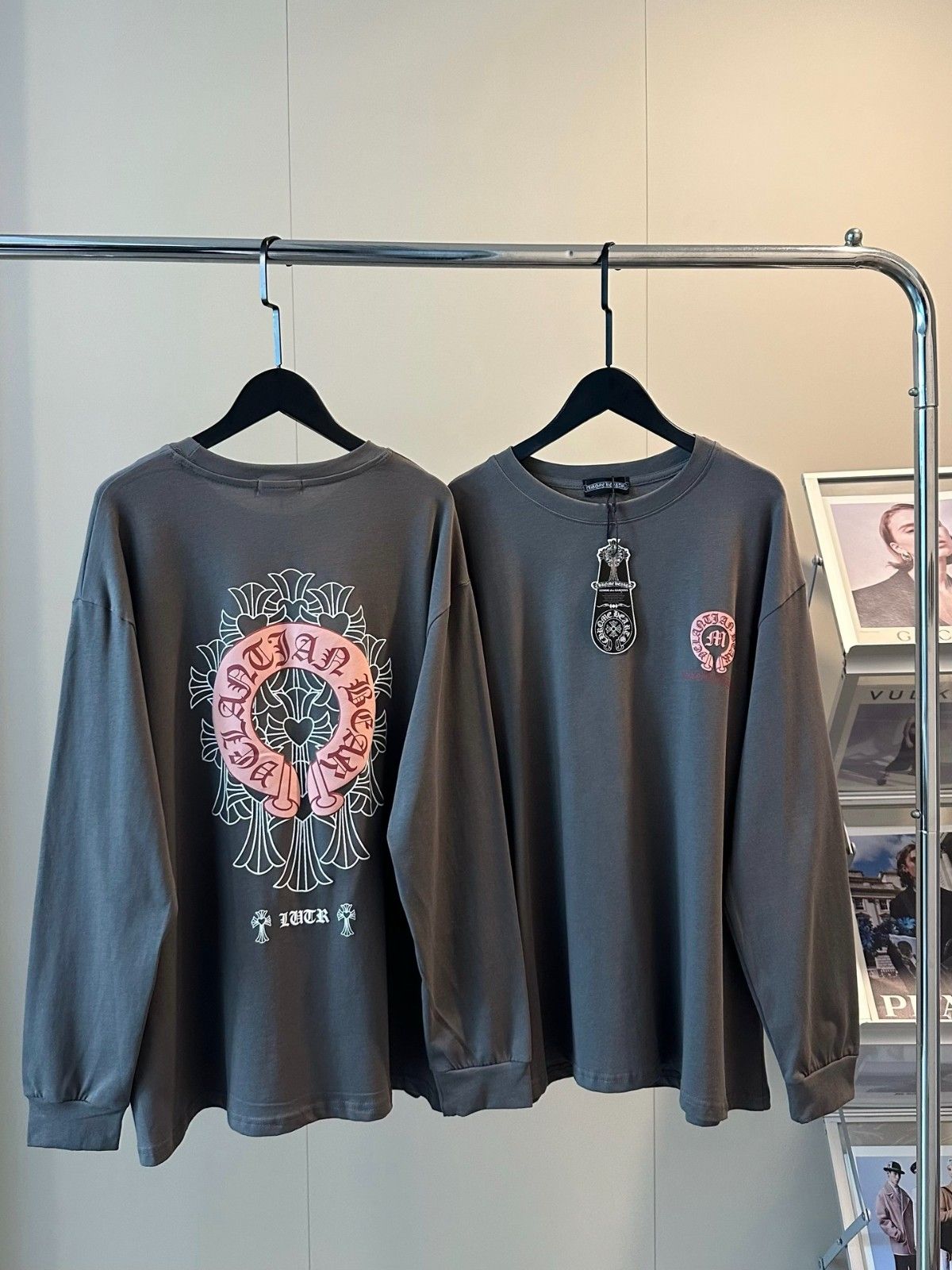 クロムハーツ 長袖Tシャツ ピンク+グレー 高級感 A30961