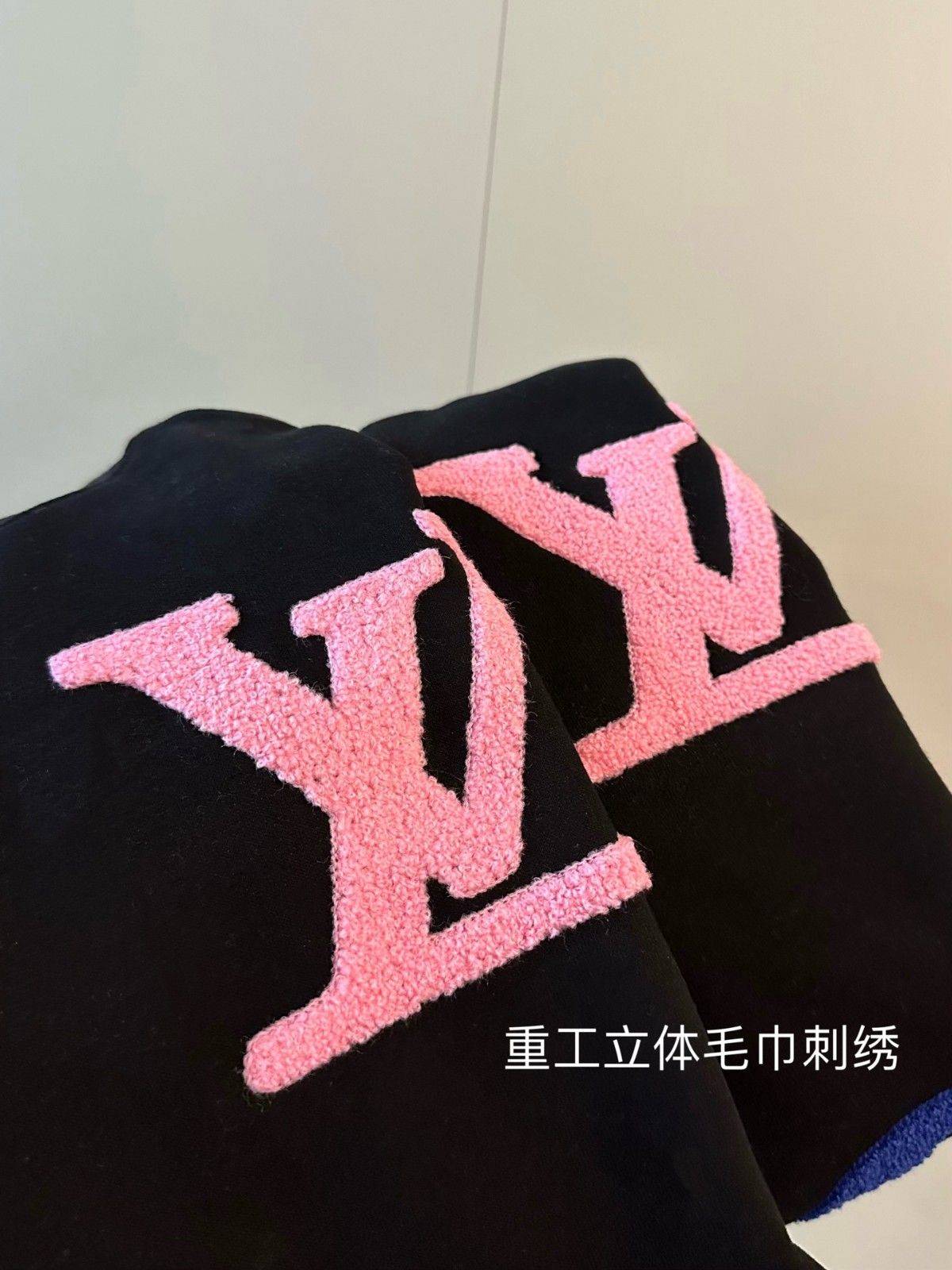 ルイヴィトン トレーナー スウェットシャツ 刺繍 A30973